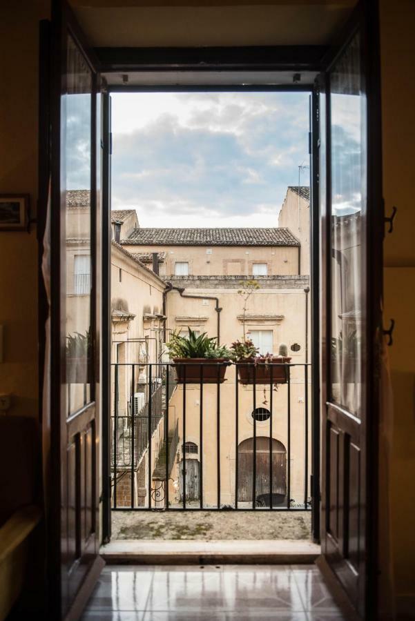 Casa Di Marco Palazzo Astuto Appartement Noto